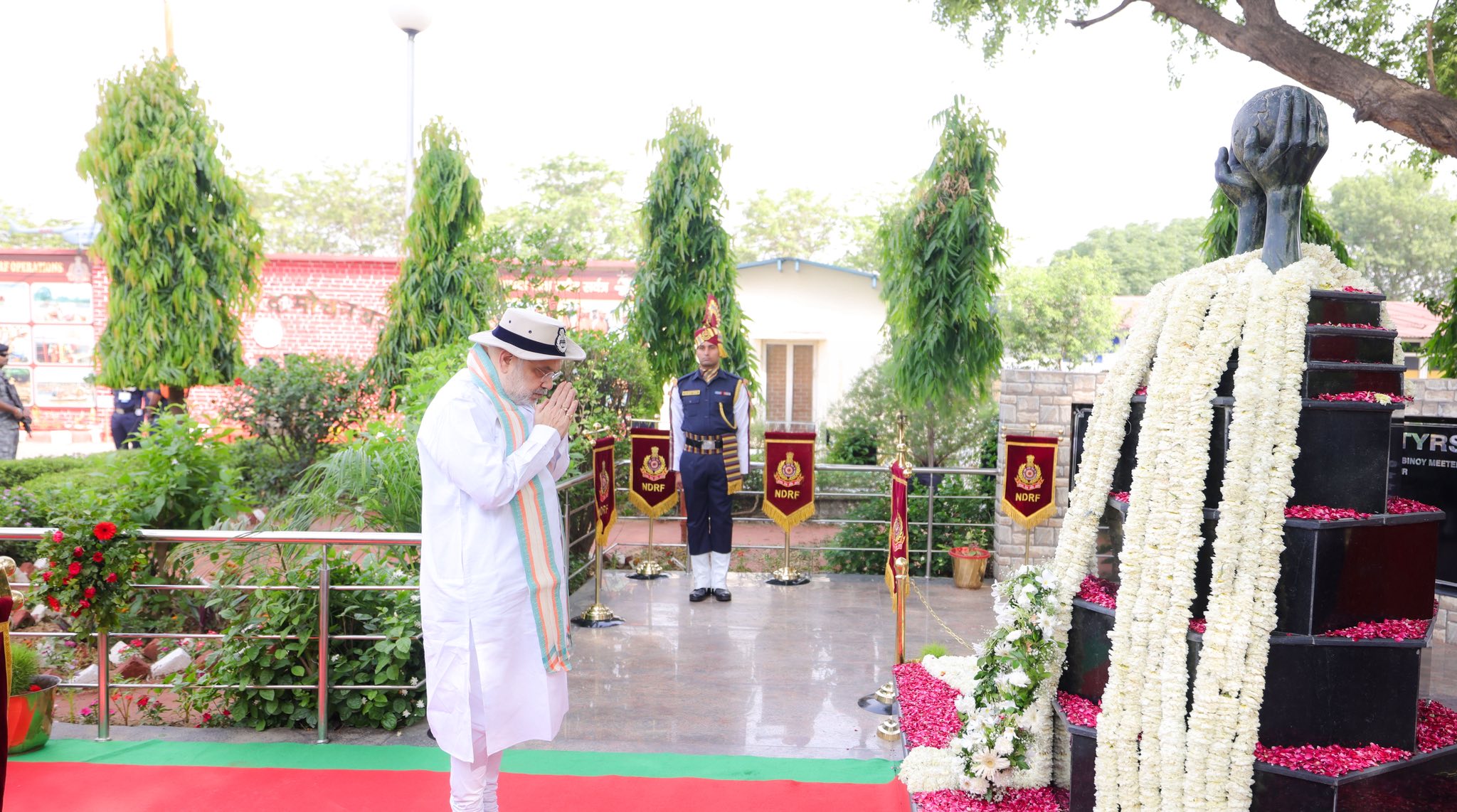 ‘राष्ट्रपति निशान’ अलंकरण समारोह में मुख्य अतिथि के रूप में  केंद्रीय गृह एवं सहकारिता मंत्री पहुंचे अमित शाह